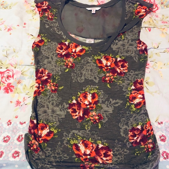 Top - Picture 5 of 6